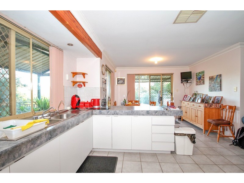 12 Honey Street, Mount Helena WA 6082