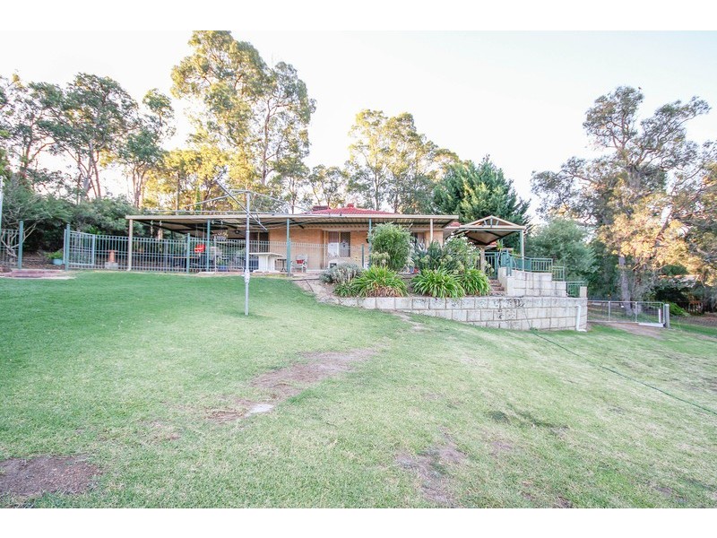 12 Honey Street, Mount Helena WA 6082