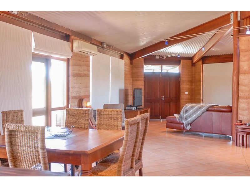 523 Wongamine Road, Northam WA 6401