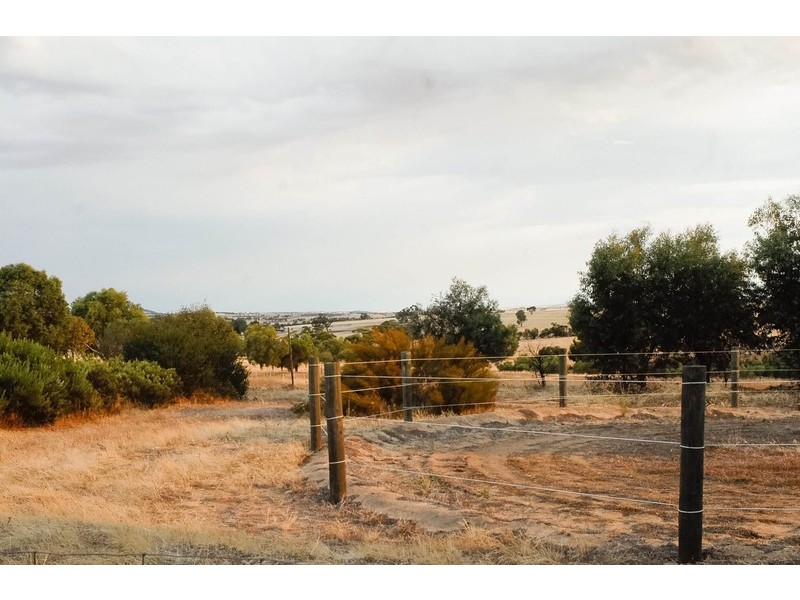 523 Wongamine Road, Northam WA 6401