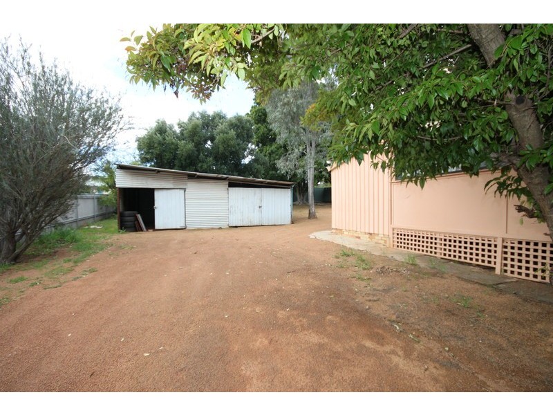 62 Newcastle Road, Northam WA 6401