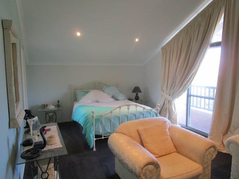 217 Coondle Drive, Toodyay WA 6566