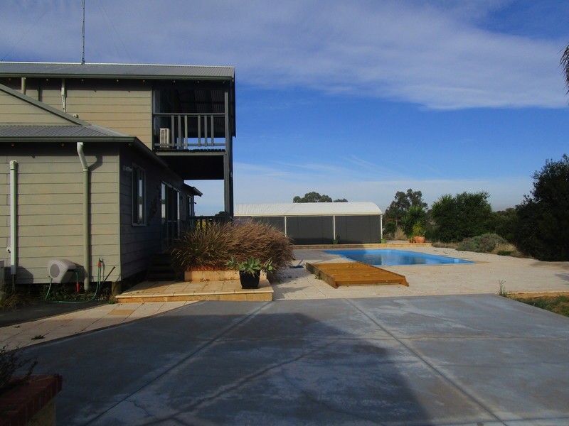 217 Coondle Drive, Toodyay WA 6566