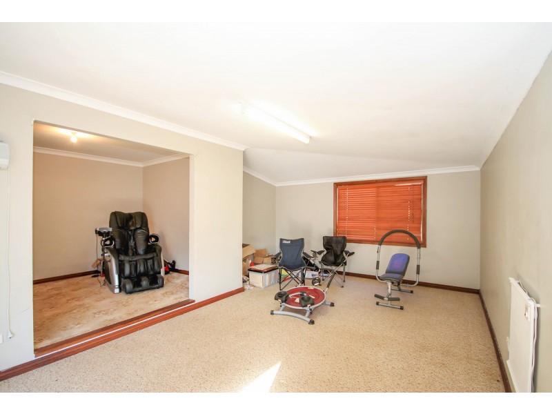 9 Yarran Place, York WA 6302