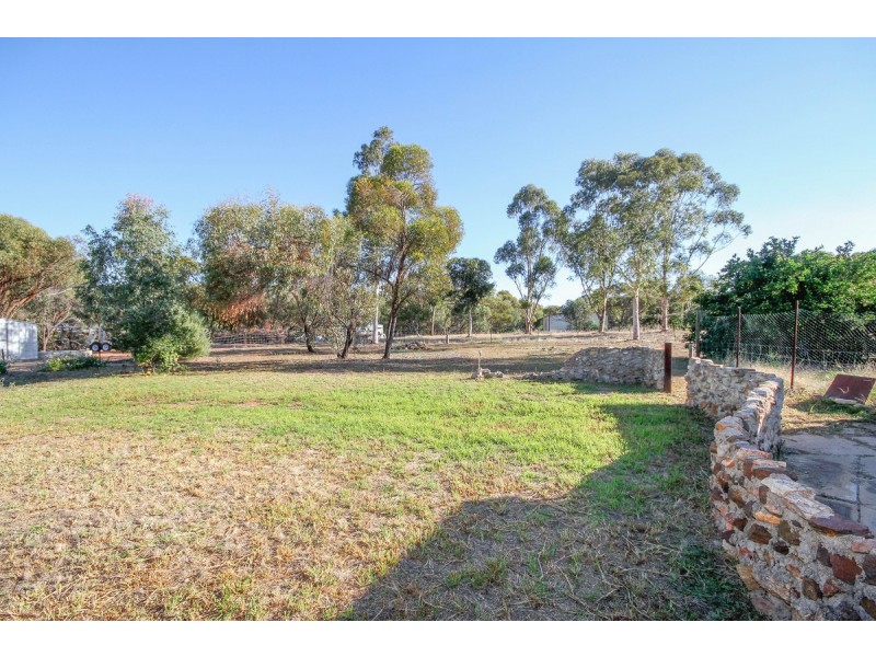 9 Yarran Place, York WA 6302