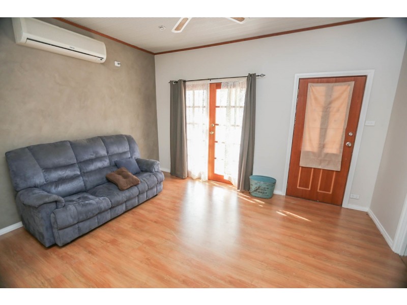 15 Hamersley Street, Toodyay WA 6566