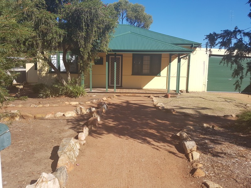 7 Clarke Street, Northam WA 6401