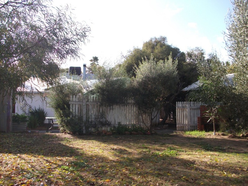 19 Hampton Street, Northam WA 6401