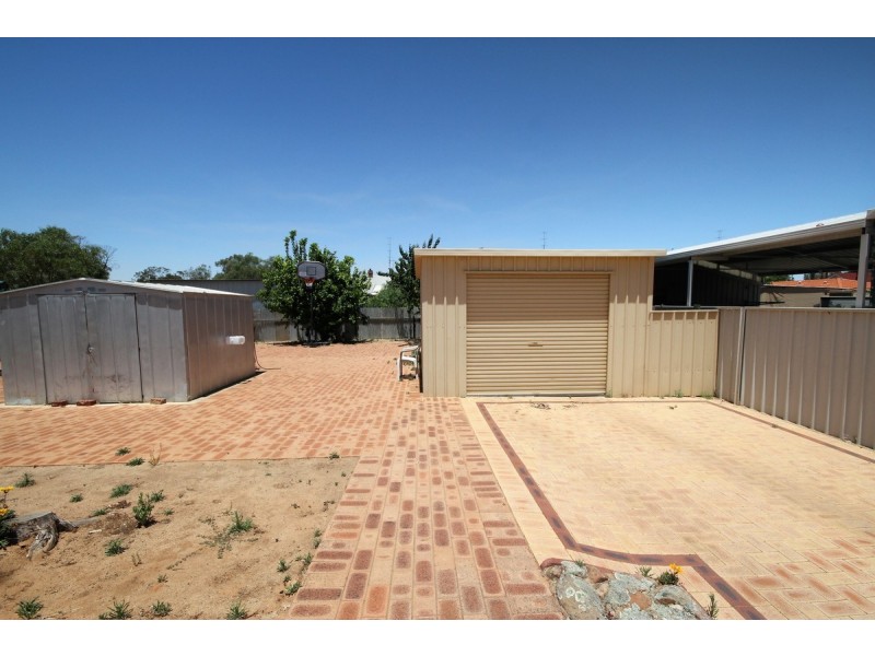 9 Nicholson Street, Northam WA 6401