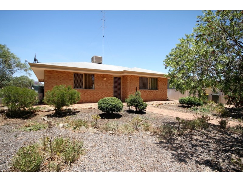 9 Nicholson Street, Northam WA 6401