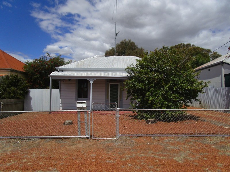 173 Duke Street, Northam WA 6401