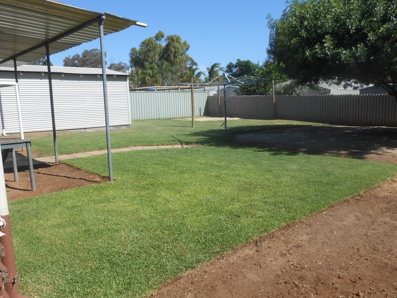 6 Strickland Avenue, Northam WA 6401