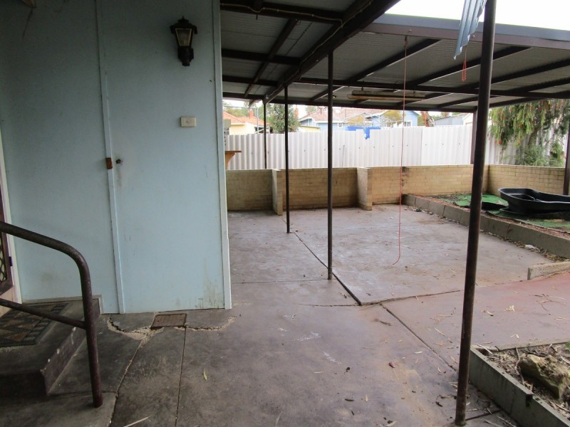 2 Walarat Road, Northam WA 6401