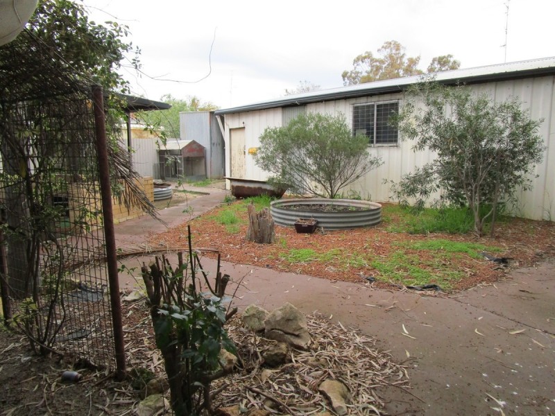 2 Walarat Road, Northam WA 6401