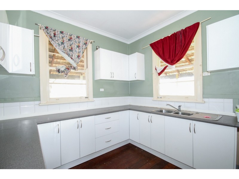 24 Mitchell Avenue, Northam WA 6401