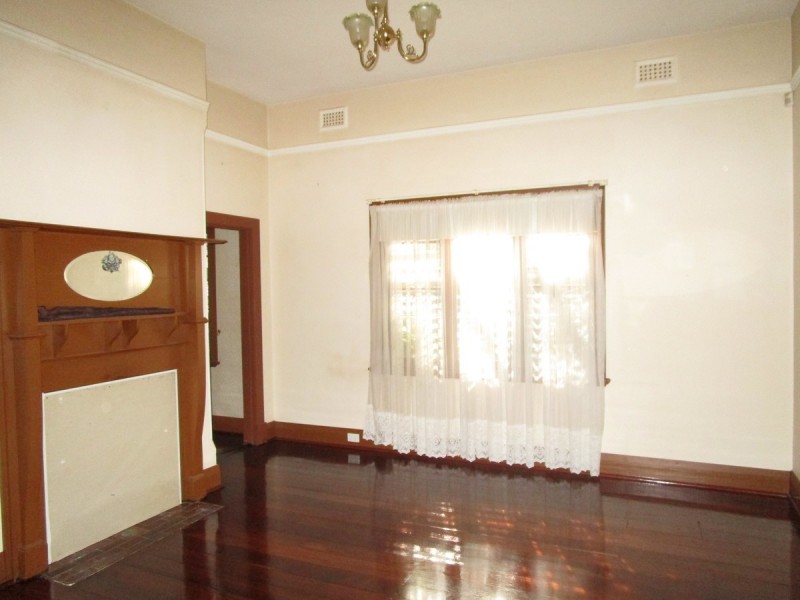 84 Chidlow Street, Northam WA 6401