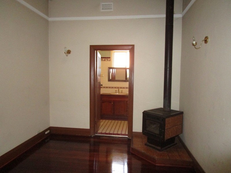 84 Chidlow Street, Northam WA 6401