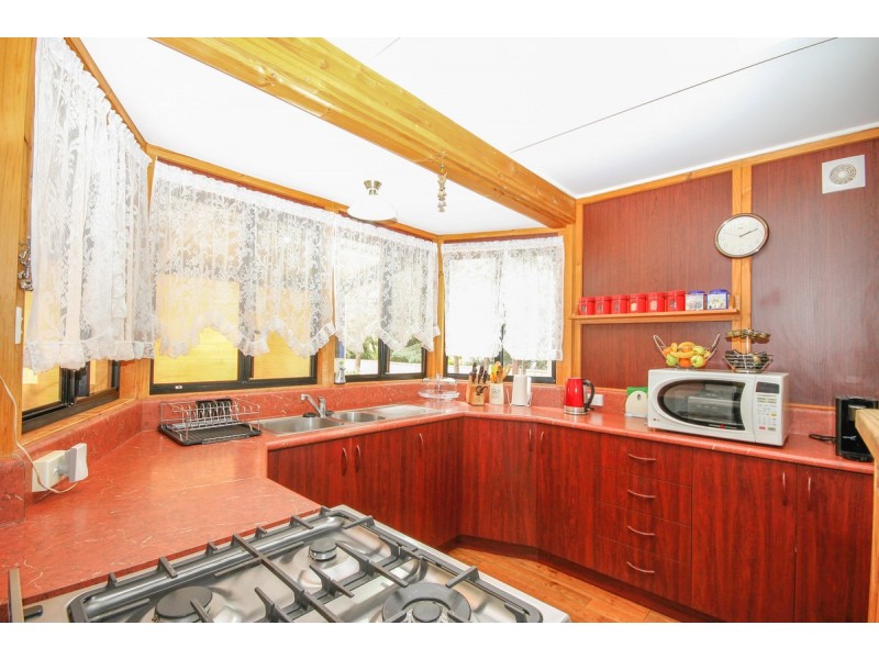 210 Avon Terrace, York WA 6302