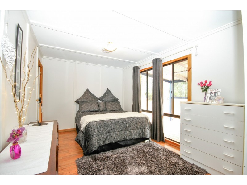 210 Avon Terrace, York WA 6302