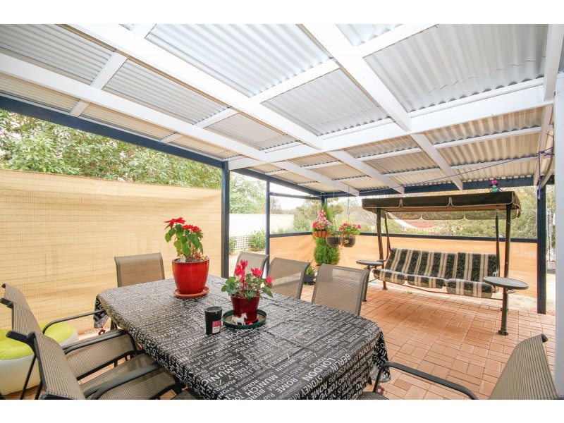 210 Avon Terrace, York WA 6302