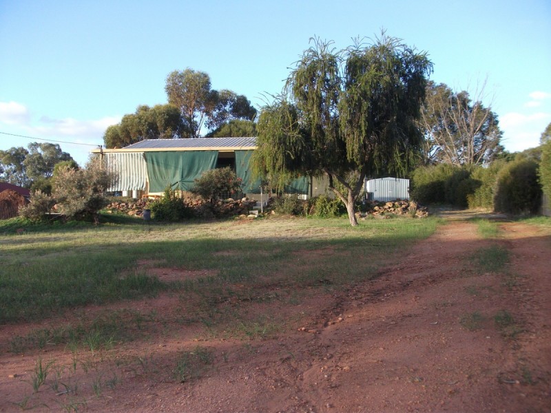 56 Cardwell Road, York WA 6302