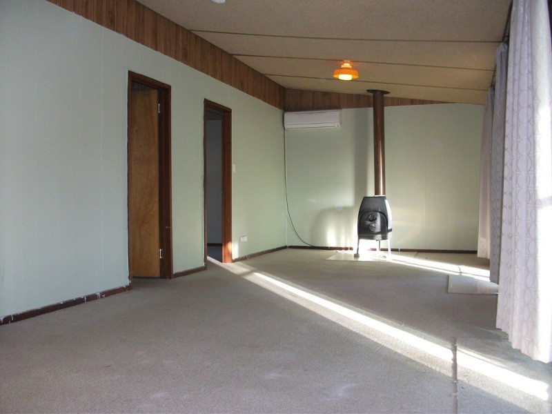 56 Cardwell Road, York WA 6302