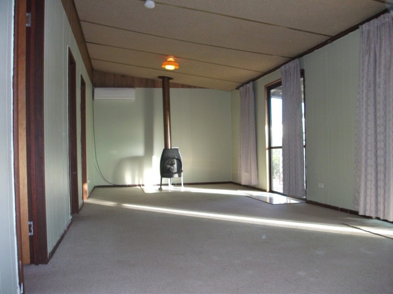 56 Cardwell Road, York WA 6302