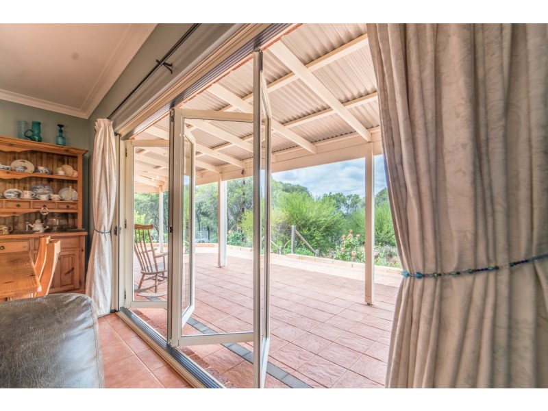 38 Lukin Road, Clackline WA 6564
