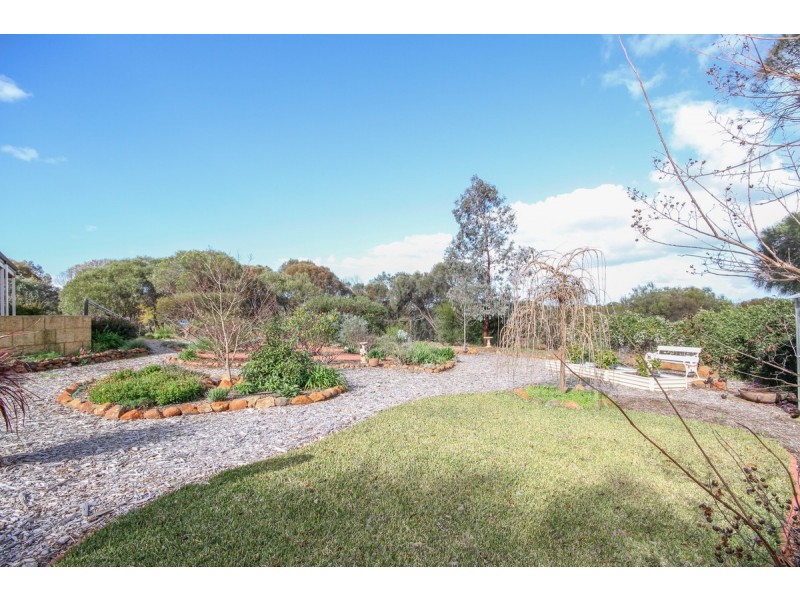 38 Lukin Road, Clackline WA 6564