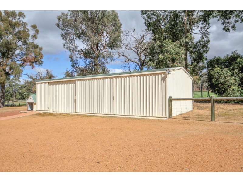 39 Valencia Lane, Bakers Hill WA 6562