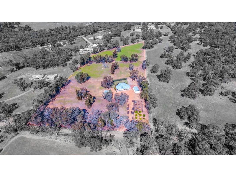 39 Valencia Lane, Bakers Hill WA 6562