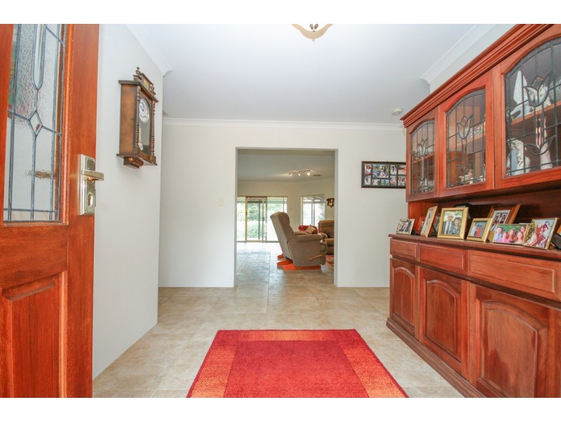 39 Valencia Lane, Bakers Hill WA 6562