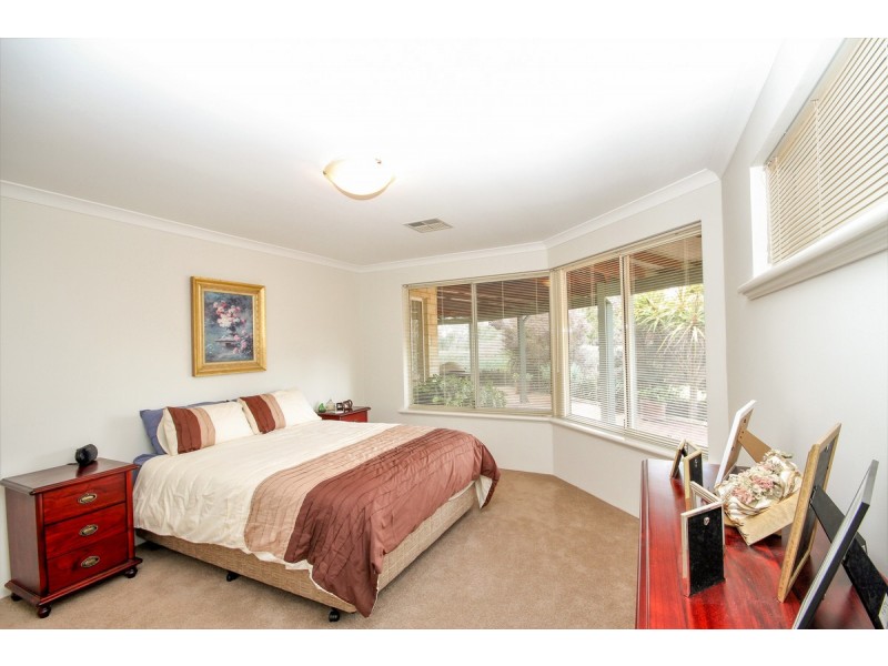 39 Valencia Lane, Bakers Hill WA 6562