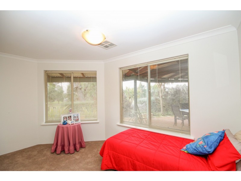 39 Valencia Lane, Bakers Hill WA 6562