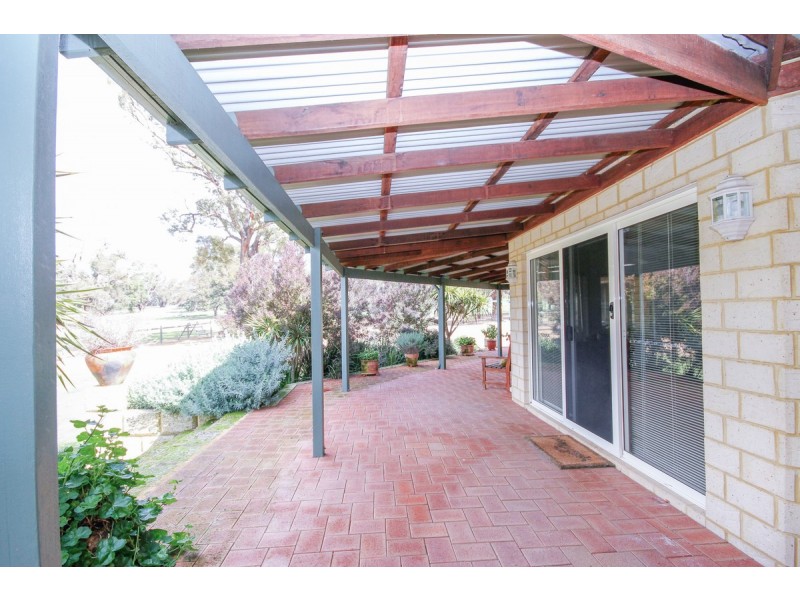 39 Valencia Lane, Bakers Hill WA 6562