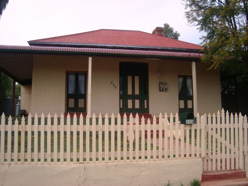 229 Duke Street, Northam WA 6401