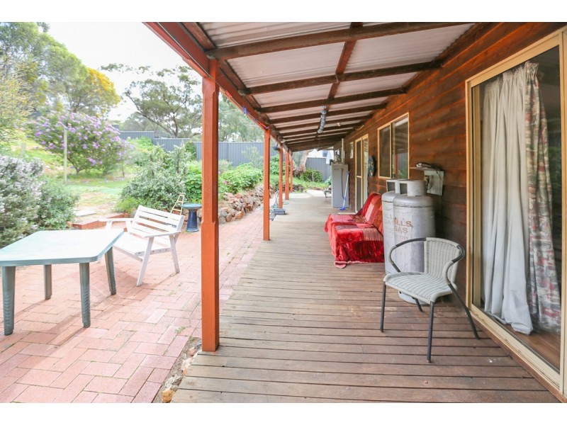 13 Hamersley Street, Toodyay WA 6566