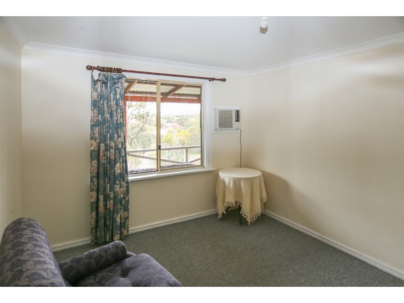 13 Hamersley Street, Toodyay WA 6566