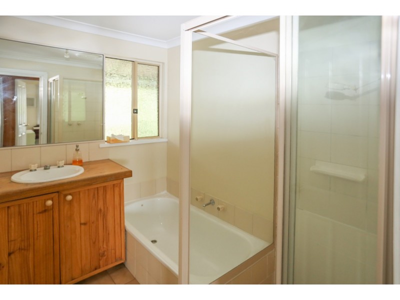 13 Hamersley Street, Toodyay WA 6566