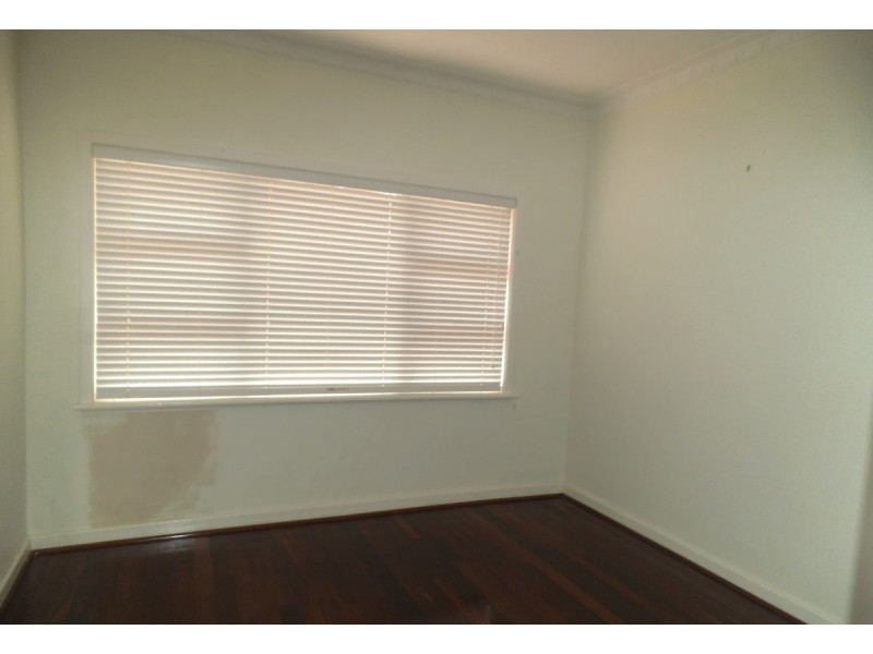 28 Robinson Street, Northam WA 6401