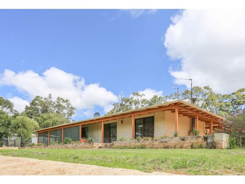 563 Julimar Road, Toodyay WA 6566
