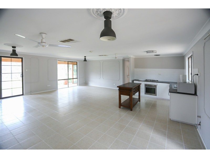 563 Julimar Road, Toodyay WA 6566