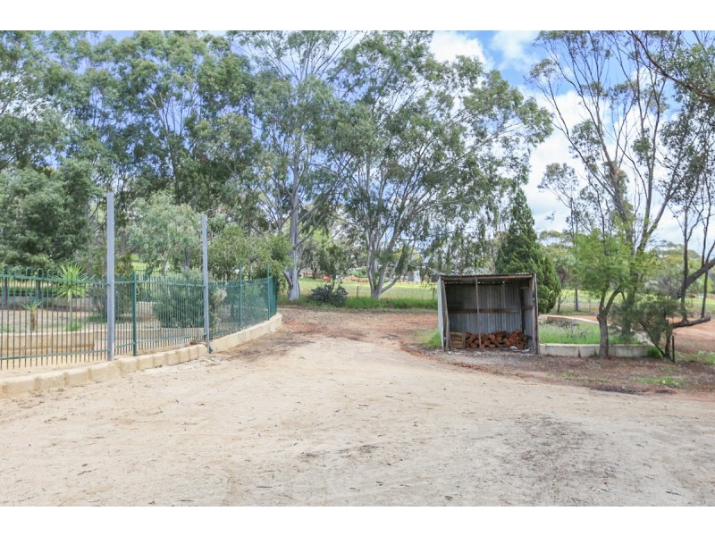 563 Julimar Road, Toodyay WA 6566