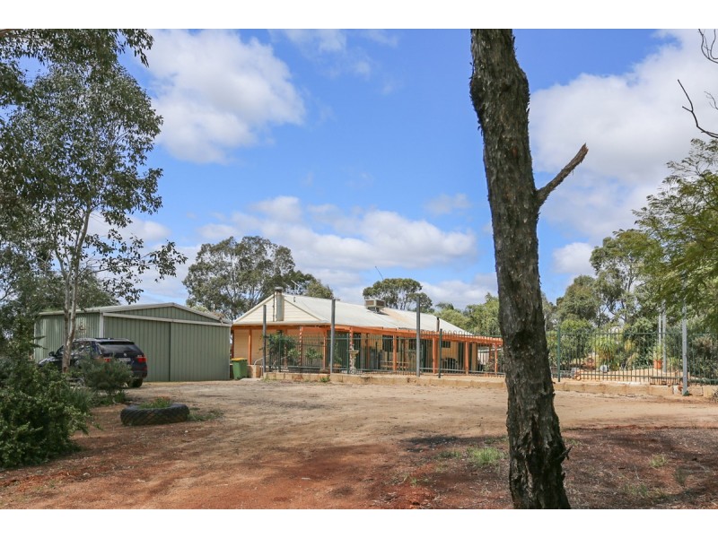 563 Julimar Road, Toodyay WA 6566