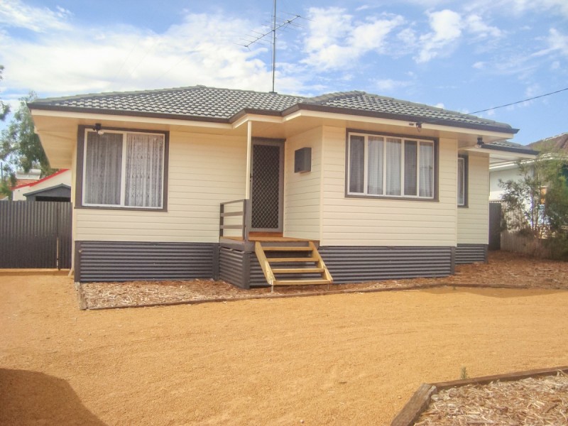 5 Rushton Crescent, Northam WA 6401