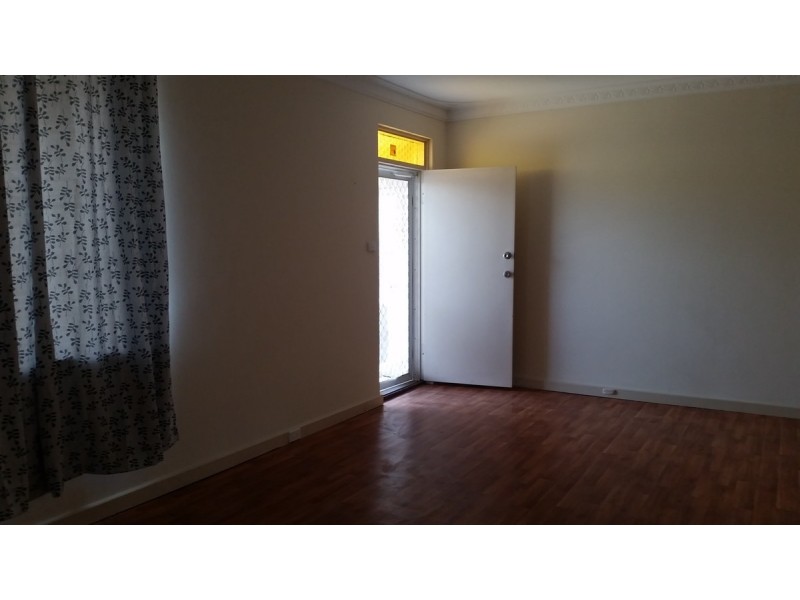 4 Stevens Road, High Wycombe WA 6057