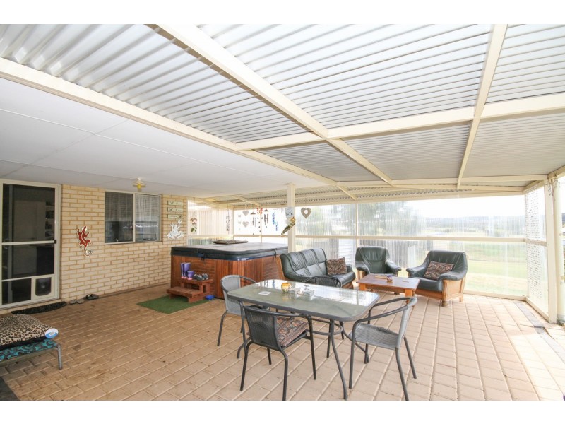 5 Heaton Drive, Northam WA 6401