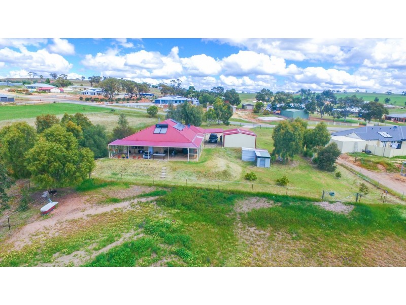 5 Heaton Drive, Northam WA 6401
