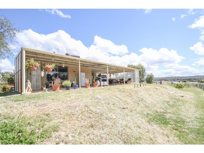 5 Heaton Drive, Northam WA 6401