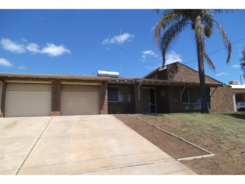 18 Hunter Place, Northam WA 6401